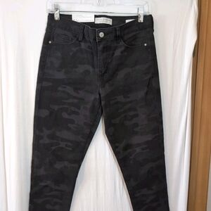 Social Standard Sanctuary Black Camo Ankle Skinny Jeans Womens Size 10